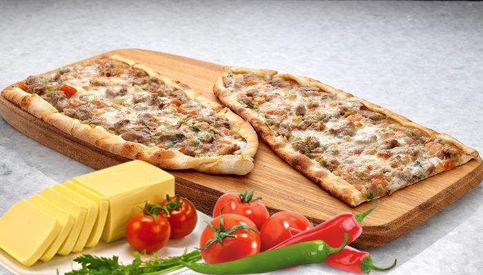 Kuşbaşı Kaşarlı Pide